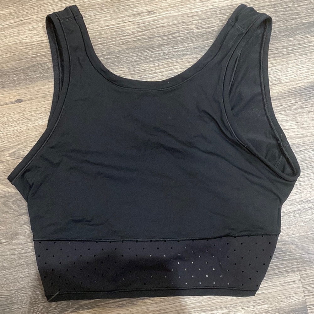 Lululemon crop top